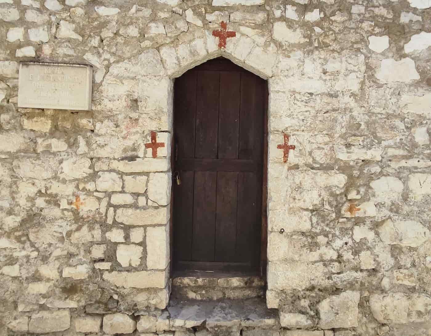 Iglesia de Constantino y Santa Elena en el Castillo de Berat.