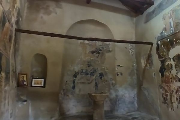 Altar de la Iglesia de San Nicolás en Berat