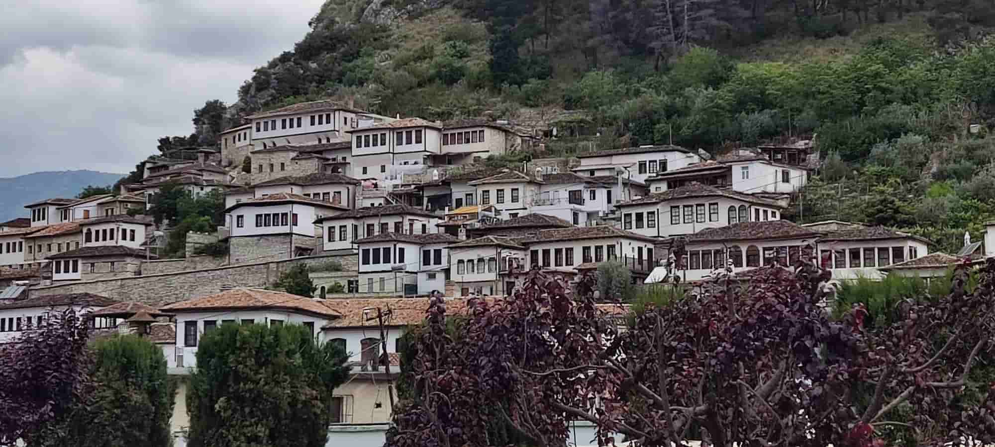 Berat. Vista de Mangalemi