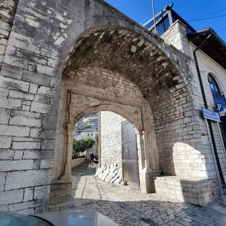 Puerta de Ali Pasha.