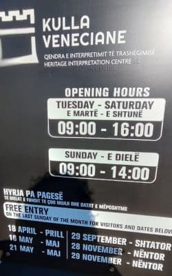 horarios y dias de entrada libre de la torre veneciana de Durres