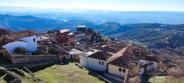 Vista aérea de Kruja desde el castillo