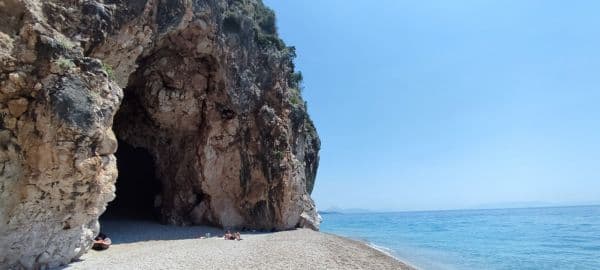 Pigeons cave